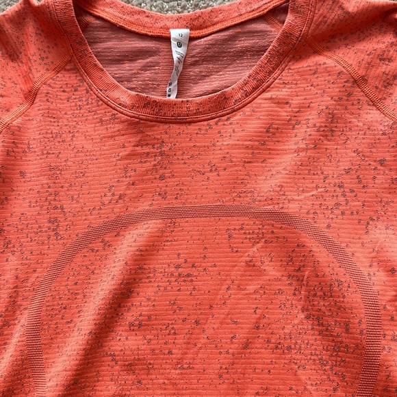 Lululemon swiftly tech long sleeve tee size 12 - Picture 2 of 5